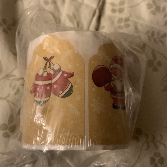 300 Ct Roll! Merry Christmas Stickers - Picture 6 of 10